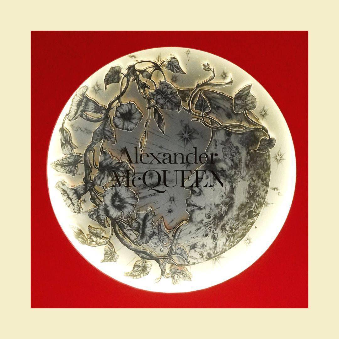 宇博|宇博带着他60个大牌月饼又来啦！这次要全部送给客官们！