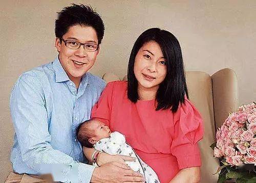 朱玲玲|郭晶晶戴5毛钱发圈、她的婆婆买200块裤子......豪门都过得这么“惨”吗？