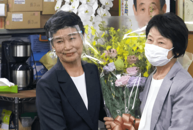 望夫|日本新首相夫人:钟点工二婚嫁给农民工,最终凭什么能望夫成龙?