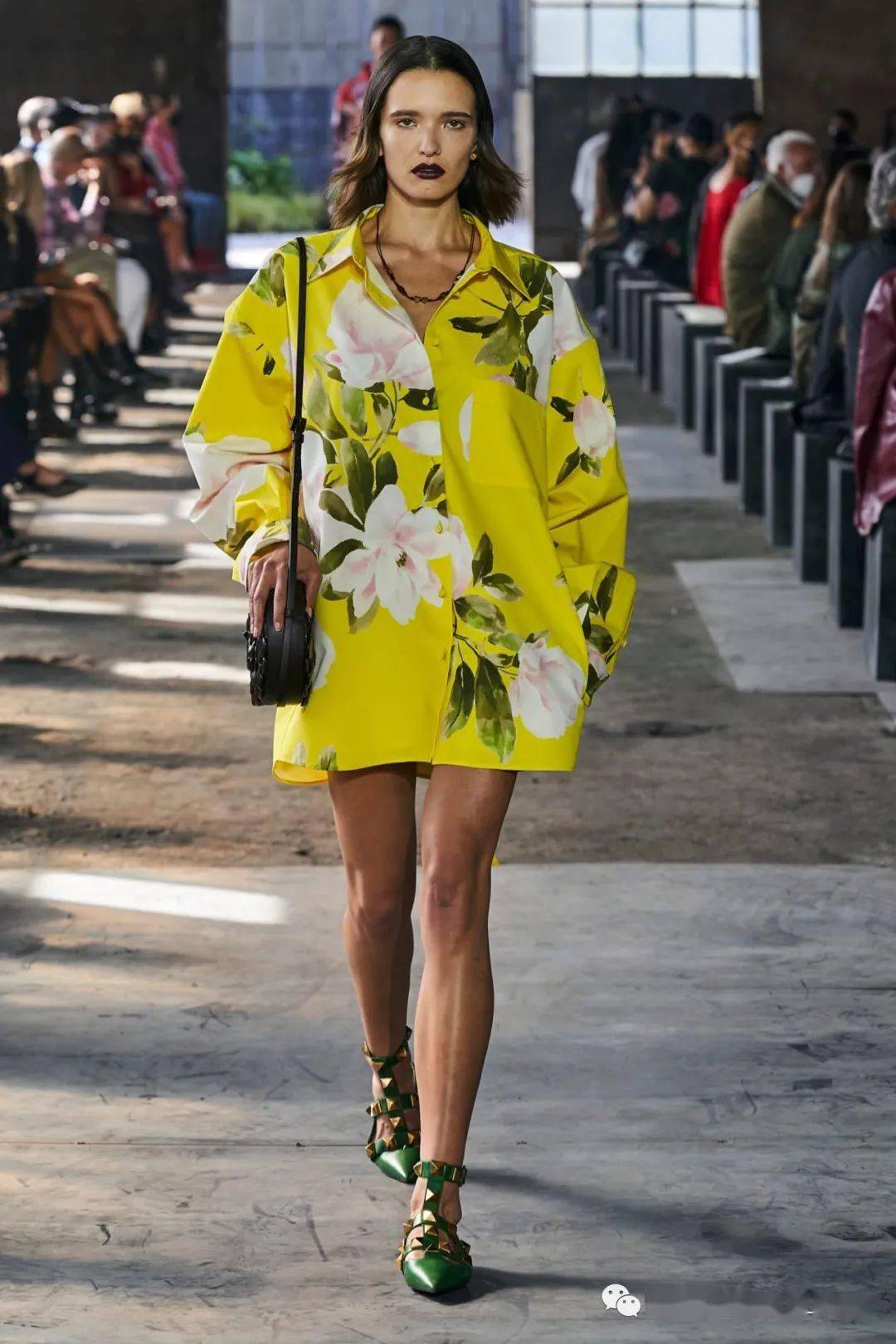 华伦天奴|VALENTINO|2021春夏与牛仔巨头Levi's合作