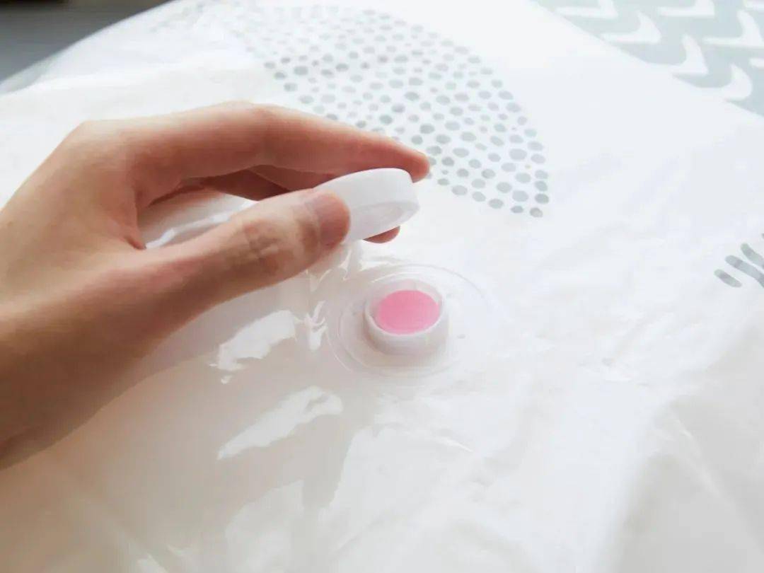 收纳|换季必备！ 让衣服被子减肥的神器，轻松省出80%的空间~