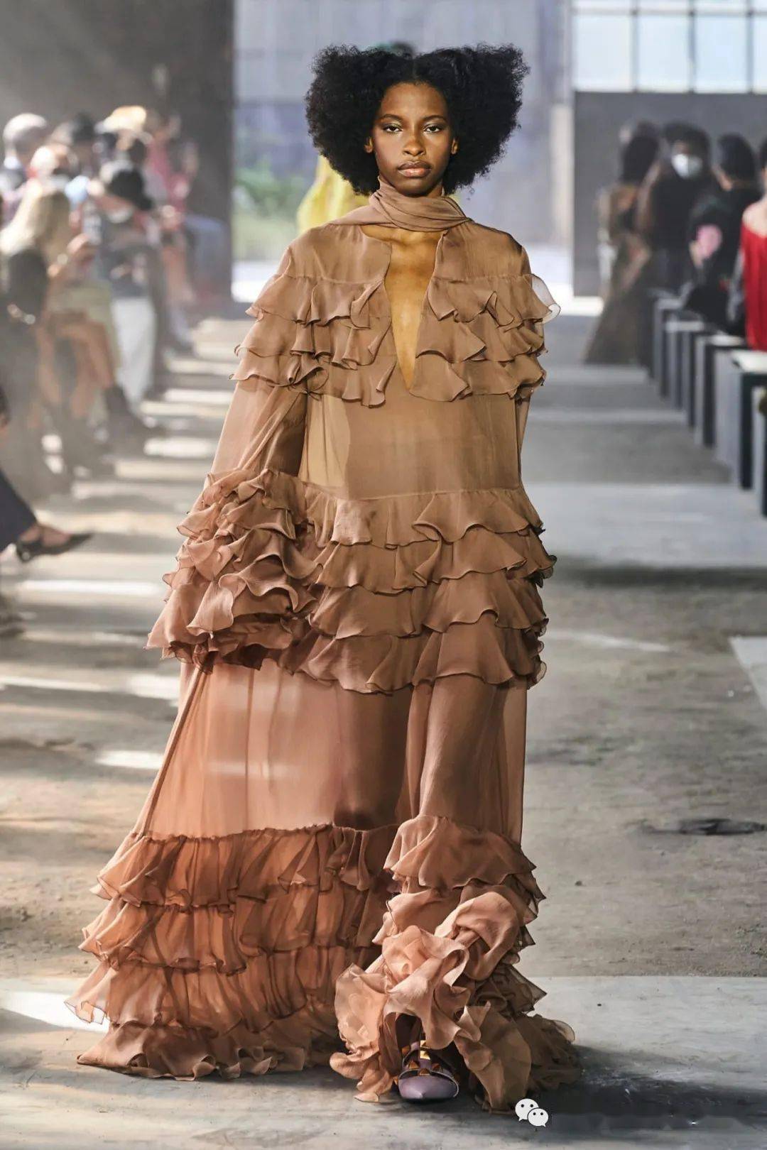 华伦天奴|VALENTINO|2021春夏与牛仔巨头Levi's合作