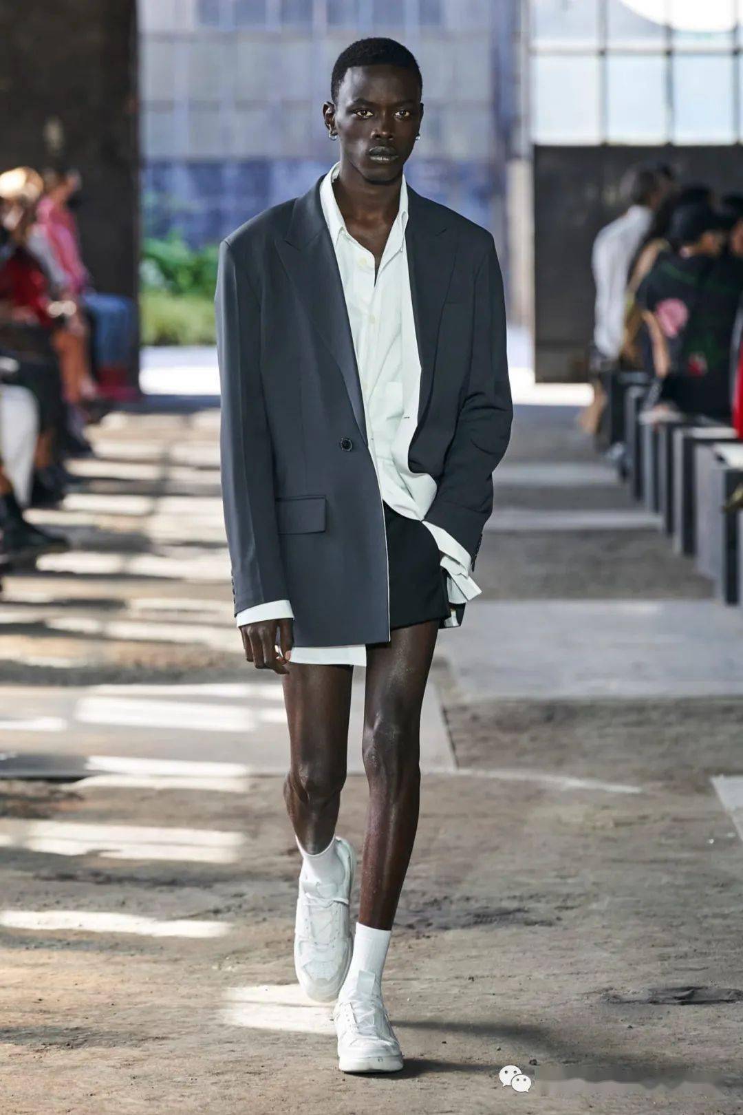 华伦天奴|VALENTINO|2021春夏与牛仔巨头Levi's合作