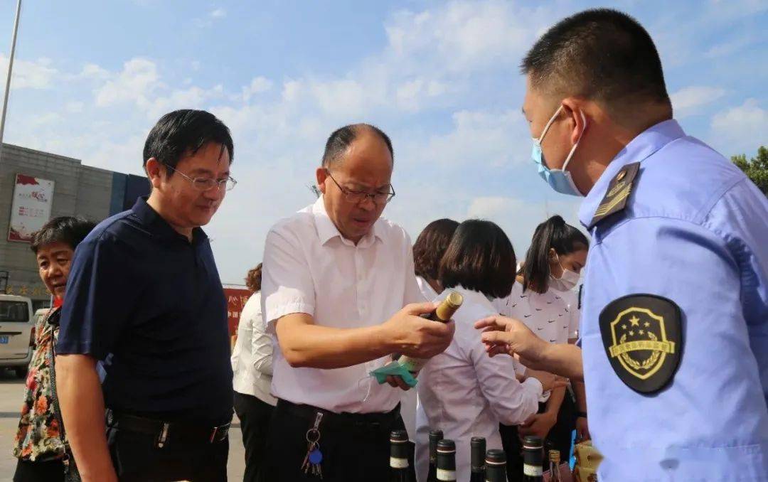 任城区委常委,区政府副区长田宏欣,济宁市市场监管局党组成员,副局长