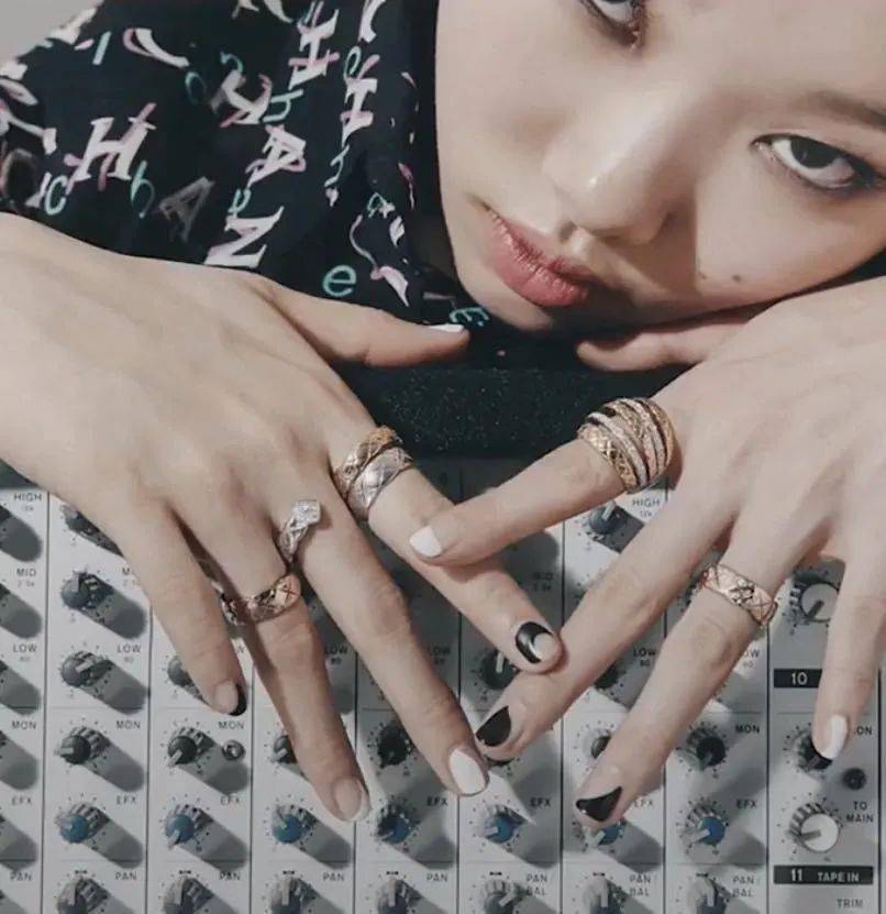 什么|国庆期间做什么?不如安排一下初秋美甲~