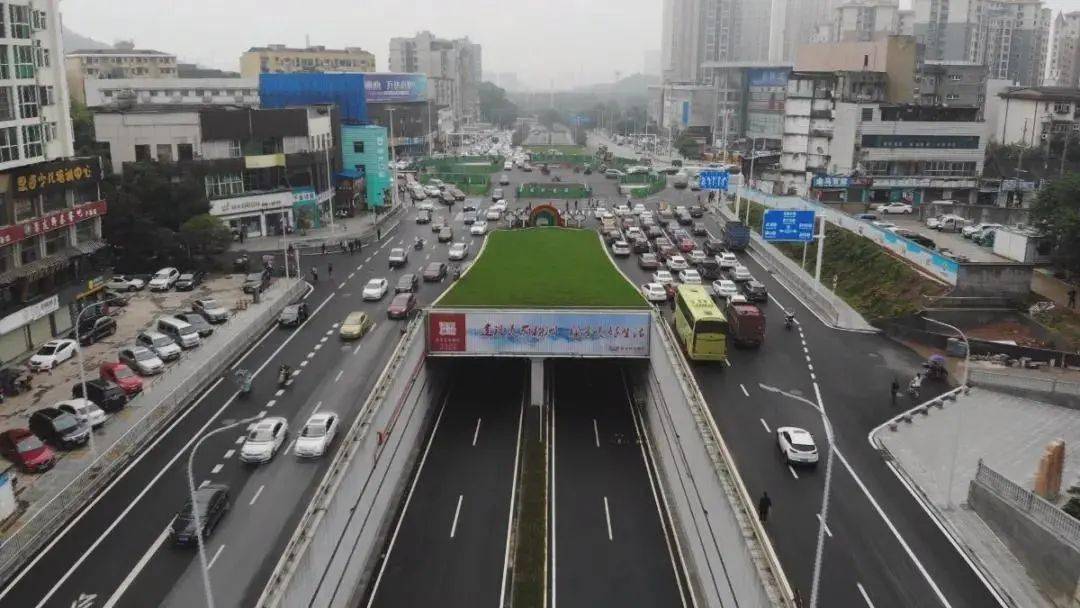 响石广场正式通车,到株洲市二医院更快捷啦!