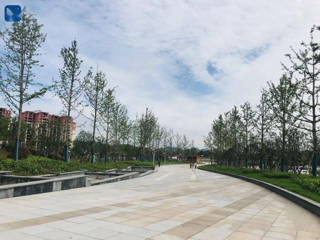 投资4亿,历时三年打造的宜宾首个城市中央公园,就位于岷江新区,目前