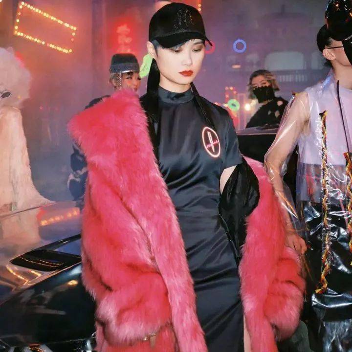 妹妹|时髦办 | BLACKPINK又花了几百万买衣服，这次穿了什么？