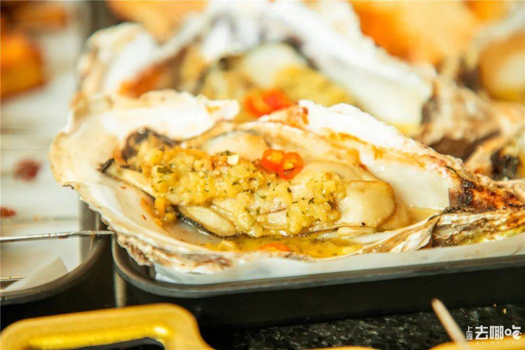 小串|魔都市中心罕见「土灶烧烤」！百元铺满桌！又壕又横又硬核！