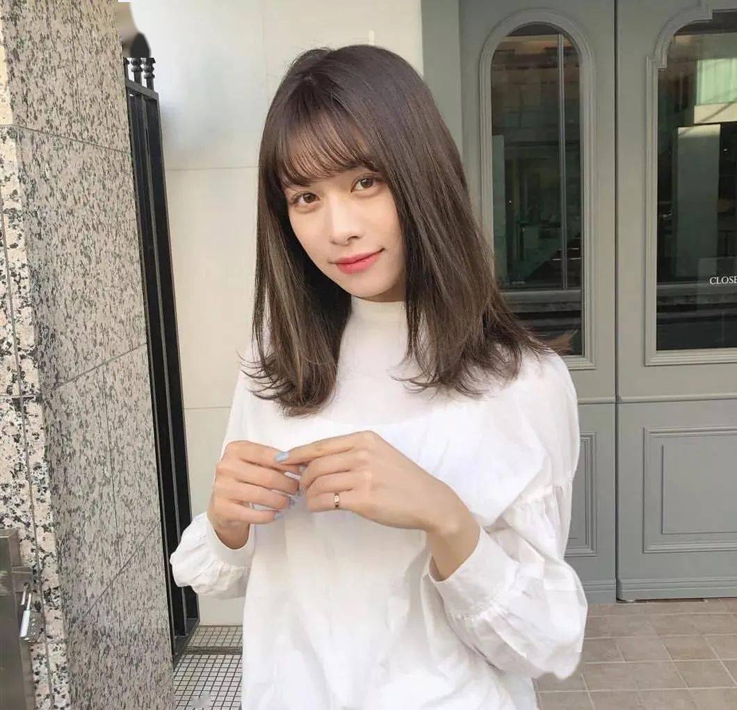 造型|入秋必选的第一款锁骨发造型