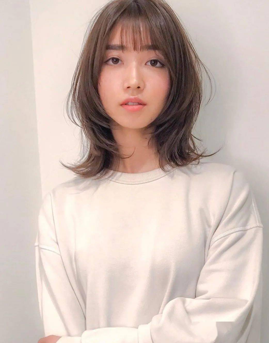 造型|入秋必选的第一款锁骨发造型