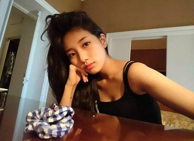 男方|裴秀智有新恋情了?男方居然是程序员!对视也太甜啦......