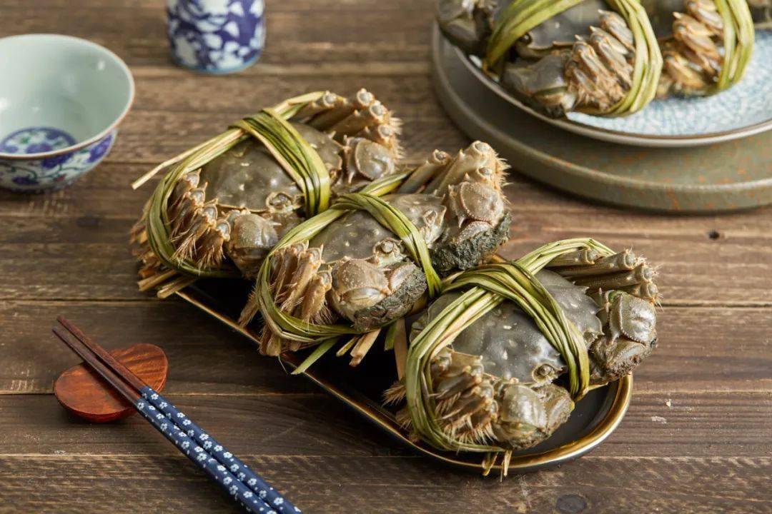 阳澄湖|什么是好吃的大闸蟹！咬一口“biu~”爆膏流黄15年老蟹农告诉你