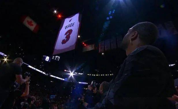 Waffle|侃鞋丨阿迪达斯的2020：惨痛之下，仍有光芒