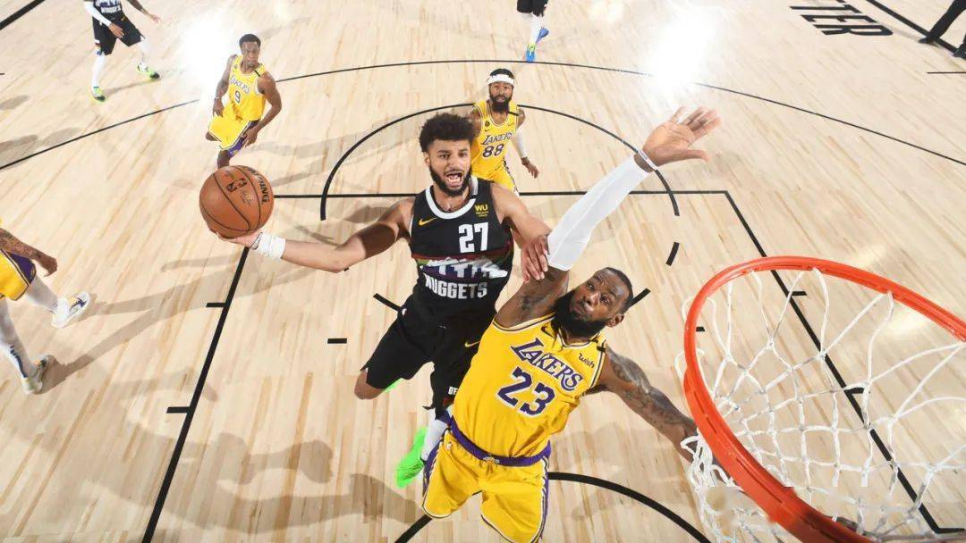 Waffle|侃鞋丨阿迪达斯的2020：惨痛之下，仍有光芒