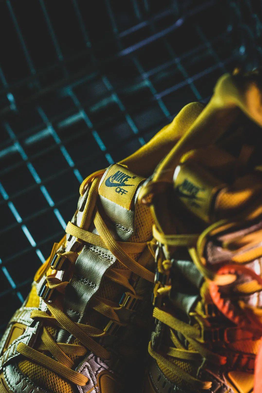 Off-White|500块钱,能否买一双 Nike × Off-White Rubber Dunk ?