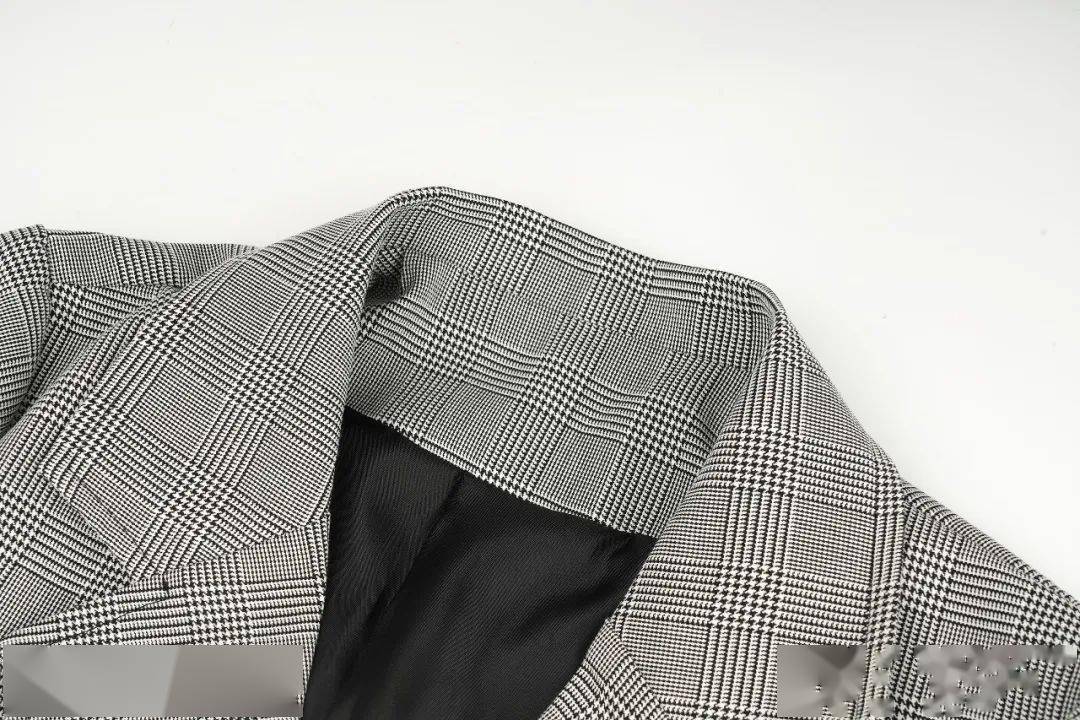 西装|《三十而已》?王漫妮同款！这件可攻可柔的秋季西装，显高显瘦超气质，一件=N套LOOK，照着穿贼时髦！