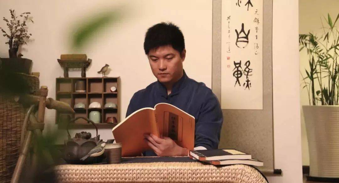 黄帝内经|38岁拿下彭于晏，6分长相却凭素颜艳压全场：懂的人知道，人家年轻的秘密都在这