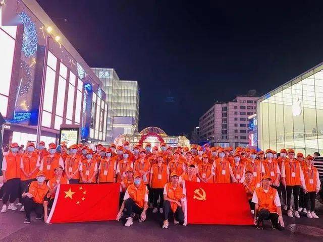 西湖边“最美人墙”火了!