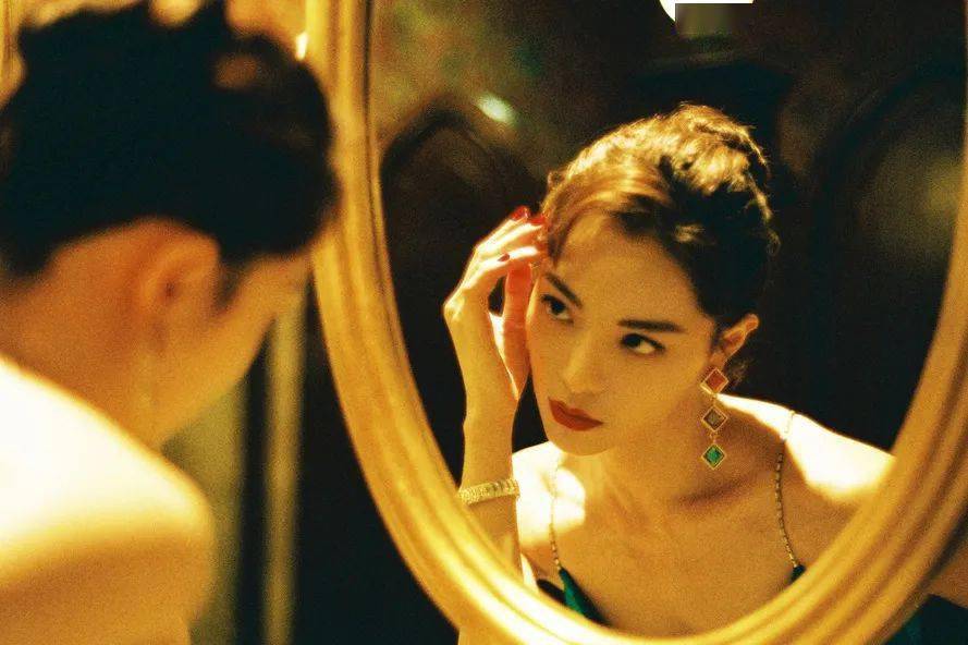 口红|大无语事件，追剧也能选色号？