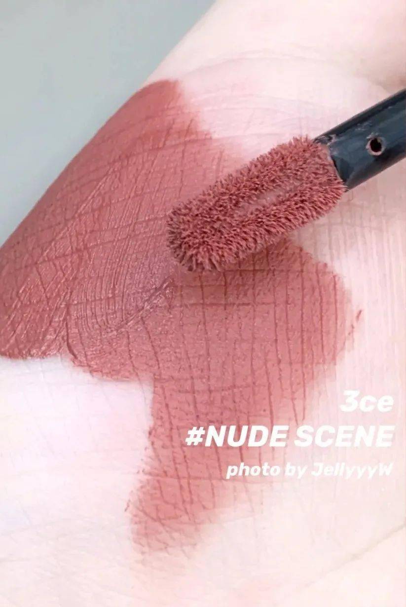 口红|大无语事件，追剧也能选色号？