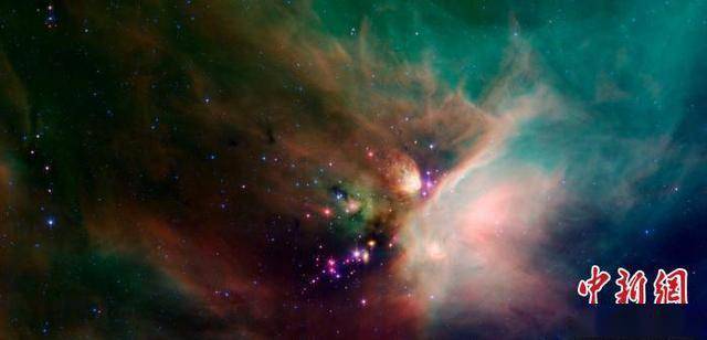 国际网红巨星 aaf79796b8c241a995548f70a5f1a2d3.jpeg