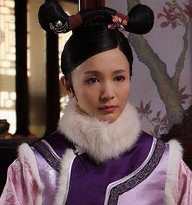 《甄嬛传》雷人造型鉴赏!沈眉庄歪旗头像鞋垫?连颂芝都上榜了