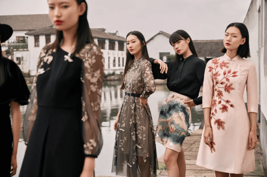 品牌|独立设计师跨界联名“脑洞大开”！过去一个月发生的这12组值得关注 | 华丽志设计师月报（9月）