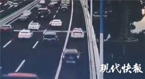 孩子|女孩手指被砸断，南通交警一路爱心接力送医