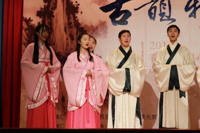 汉服|山东曹县三分天下汉服市场，一件汉服卖3.5万，年入千万不是梦