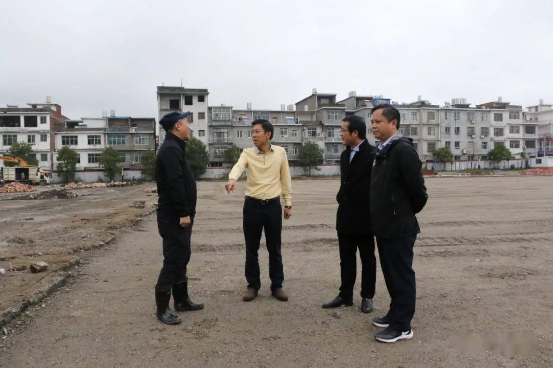 上埠人口_人口普查图片(2)