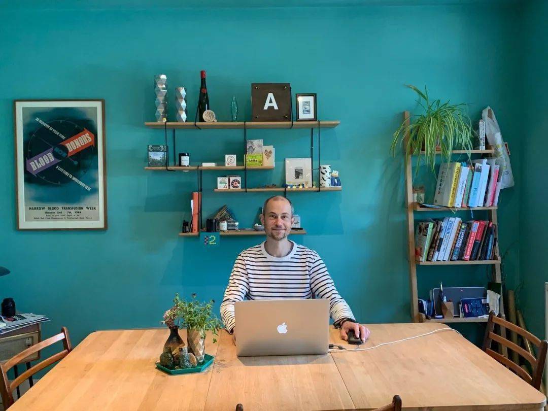 Jones|别再戴烂大街的 DW了！这个英国设计师，把手表玩儿出新花样