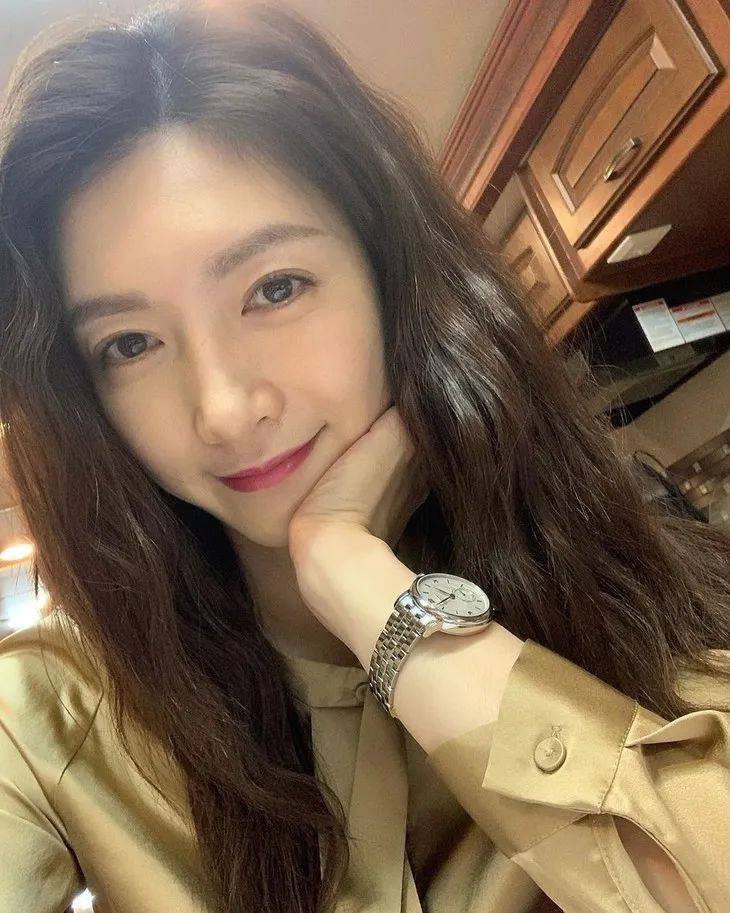 Cartier|江疏影的腕表，《从入门到（因价格而）放弃》