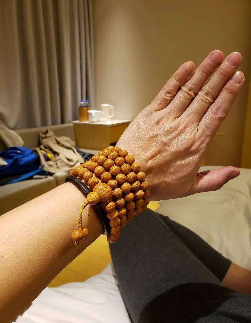 大老爷们|变风向！不管大老爷们还是小姐姐，都开始玩这种手串！