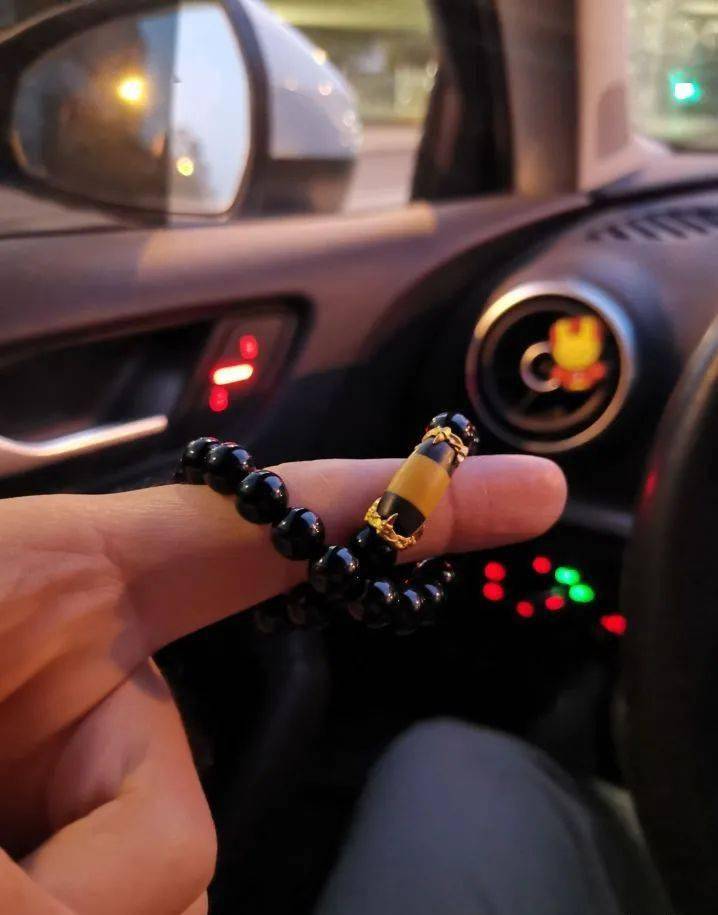 大老爷们|变风向！不管大老爷们还是小姐姐，都开始玩这种手串！