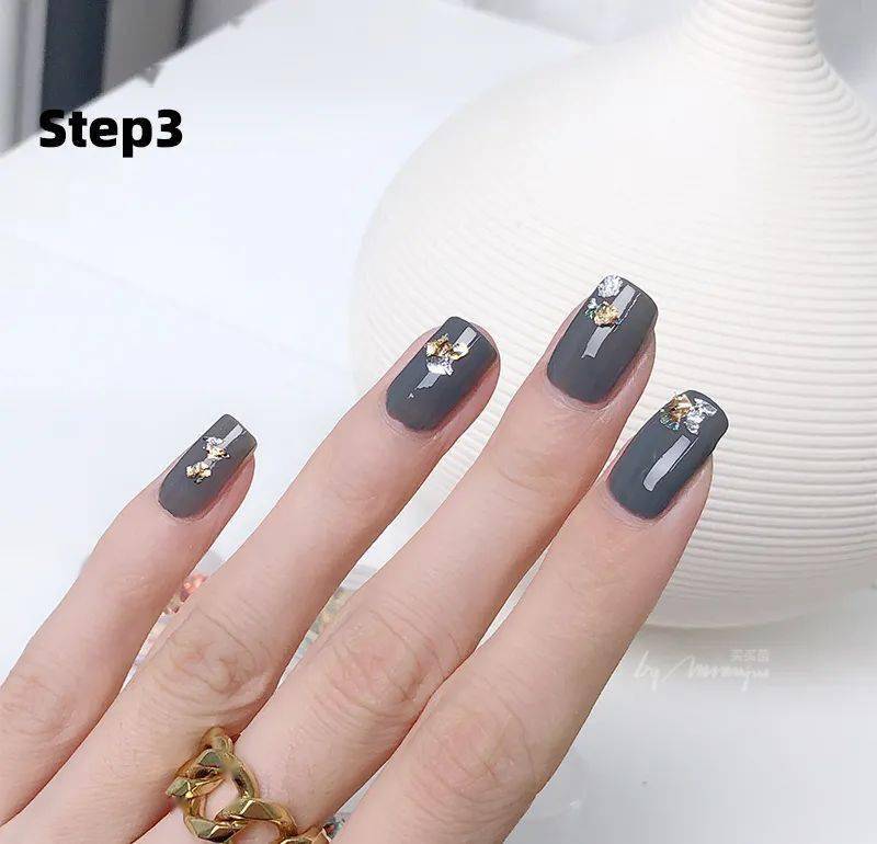 款式|赶紧存图！40款秋冬美甲，显白不挑人！