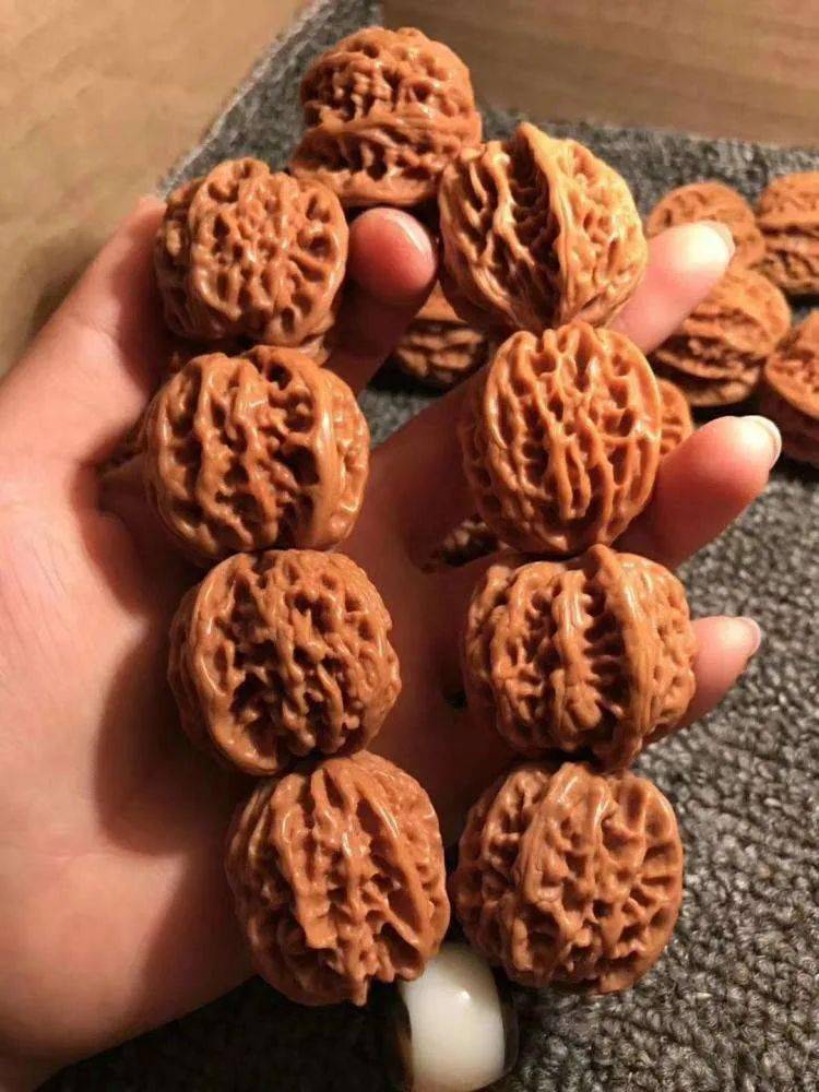 大老爷们|变风向！不管大老爷们还是小姐姐，都开始玩这种手串！