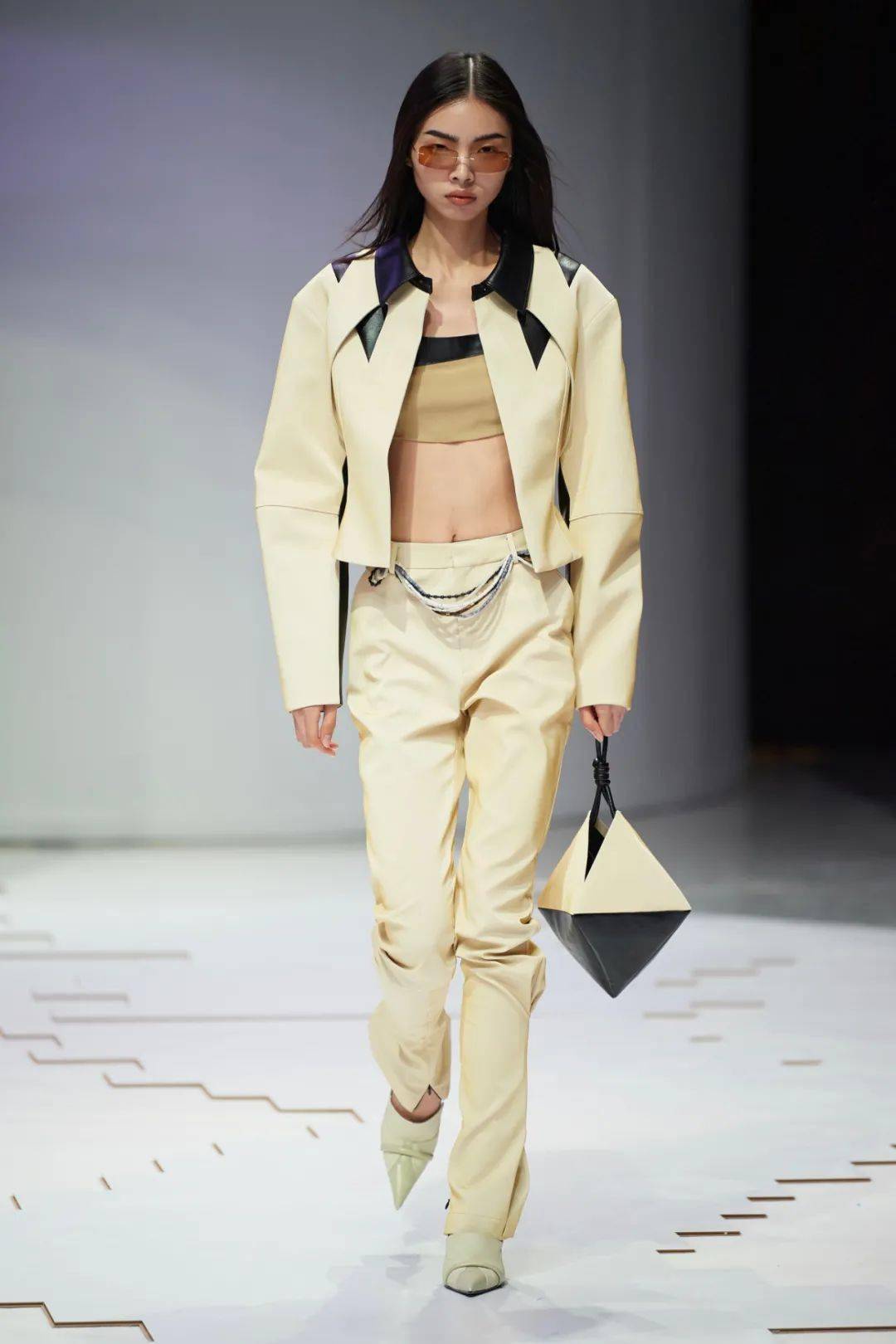 老手|DAY 2:初来乍到与老手新路的同台共演