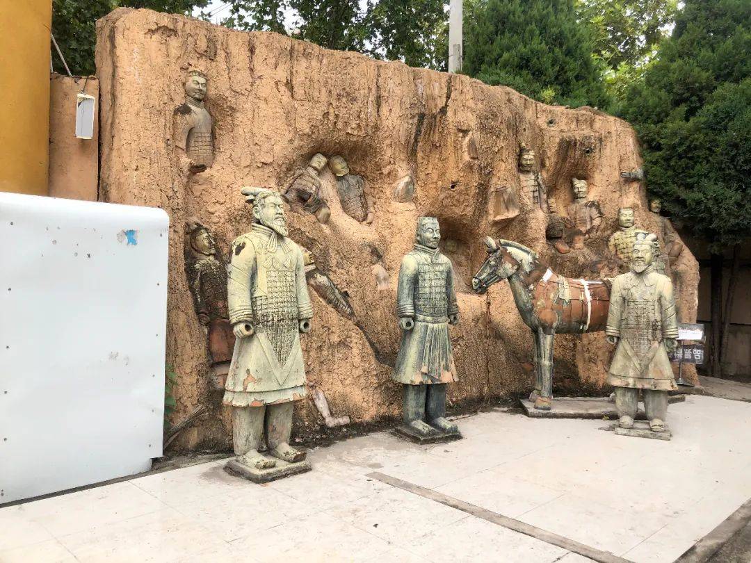 太离谱了，我被骗去看了西安最真的假兵马俑