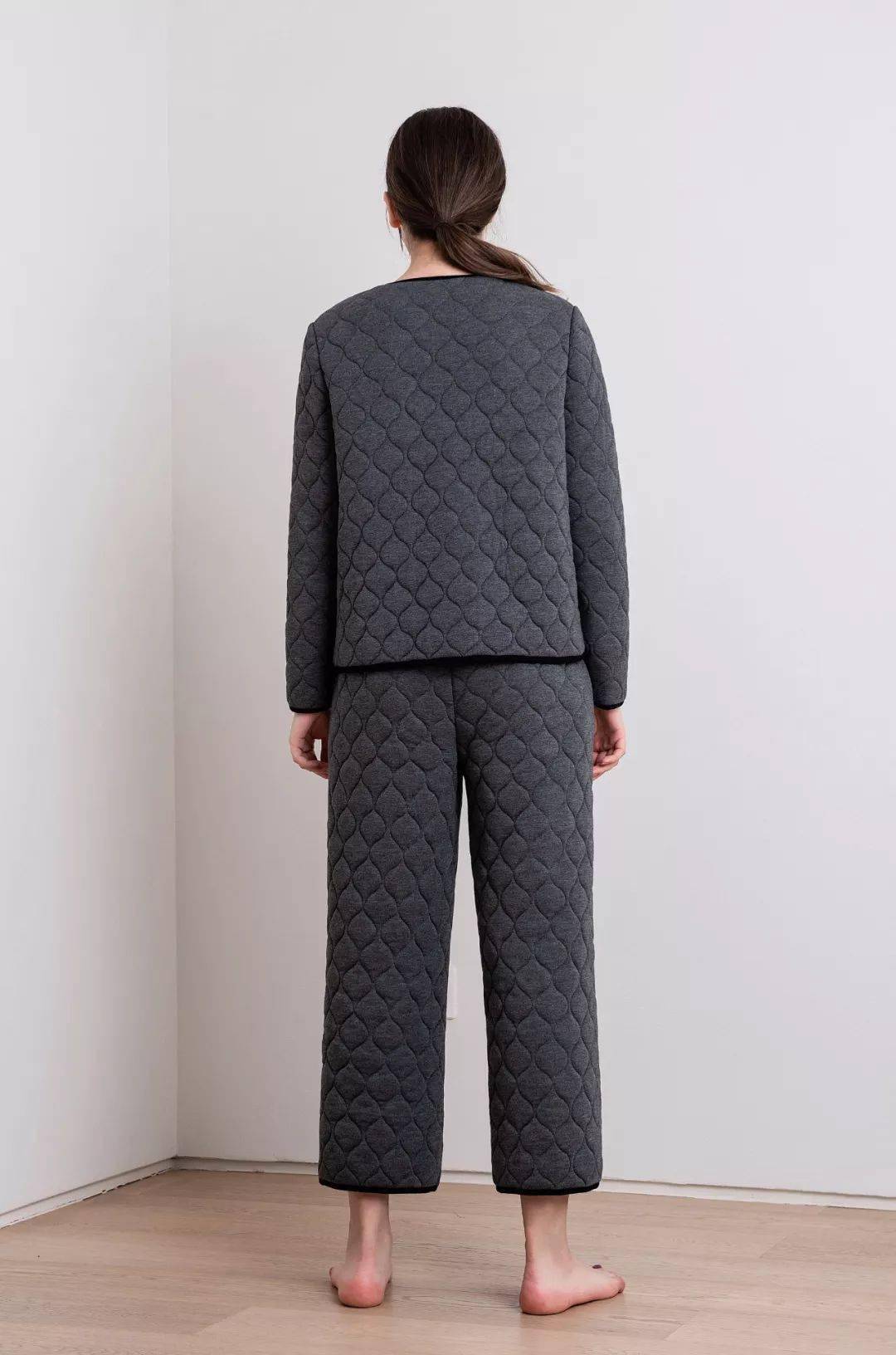 家居服|冬季在家办公，最适合穿它