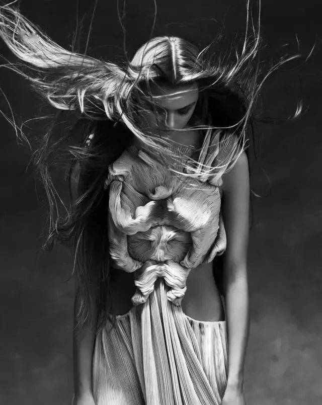 Gre|连Dior和Givenchy都对她钦佩至极！—面料雕塑家Madame Grès