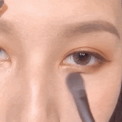 眼线|能让李栋旭一直念念不忘，这个女人不简单！