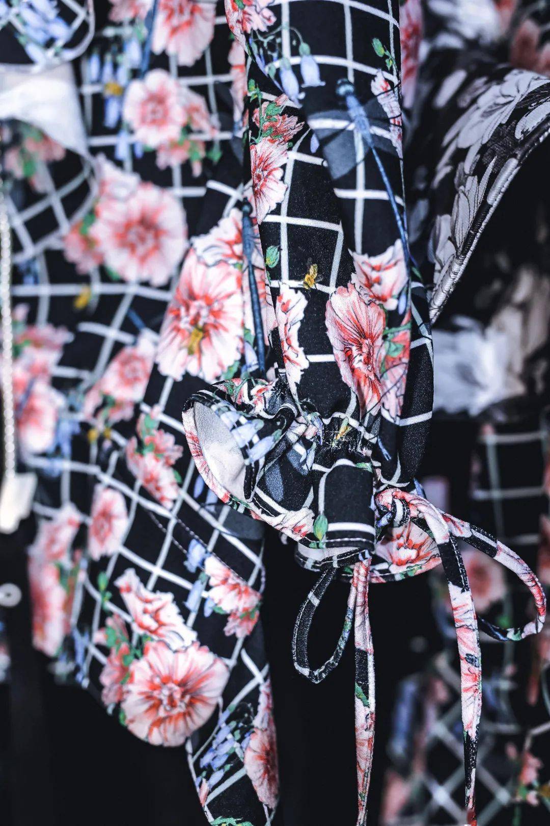 陆玺娅|不愧是你！本季最“拼”的设计师品牌～