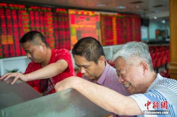 涨势|A股涨势如虹！沪指涨2.64%重回3300点，135亿外资抢筹