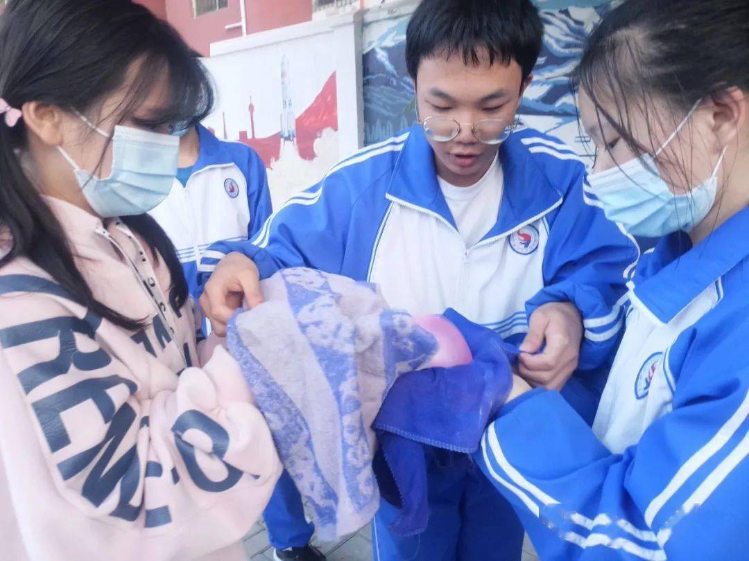 猜成语步步惊心_看图猜成语(2)