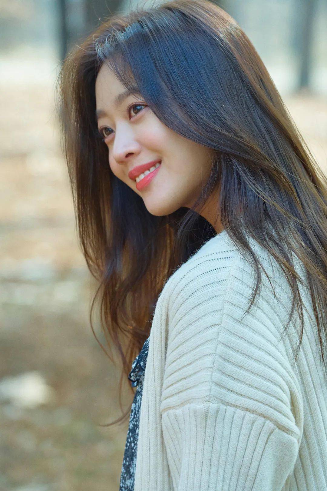 眼线|能让李栋旭一直念念不忘，这个女人不简单！