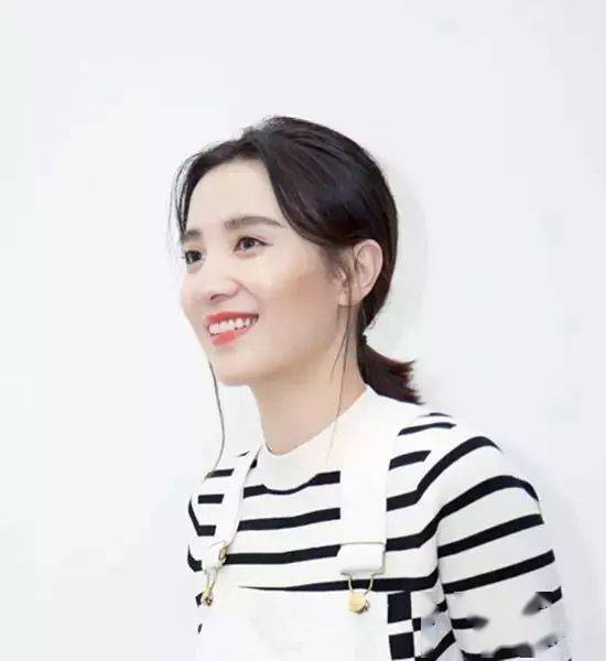 马尾|什么发型显脸小？看看这款扎发就知道了