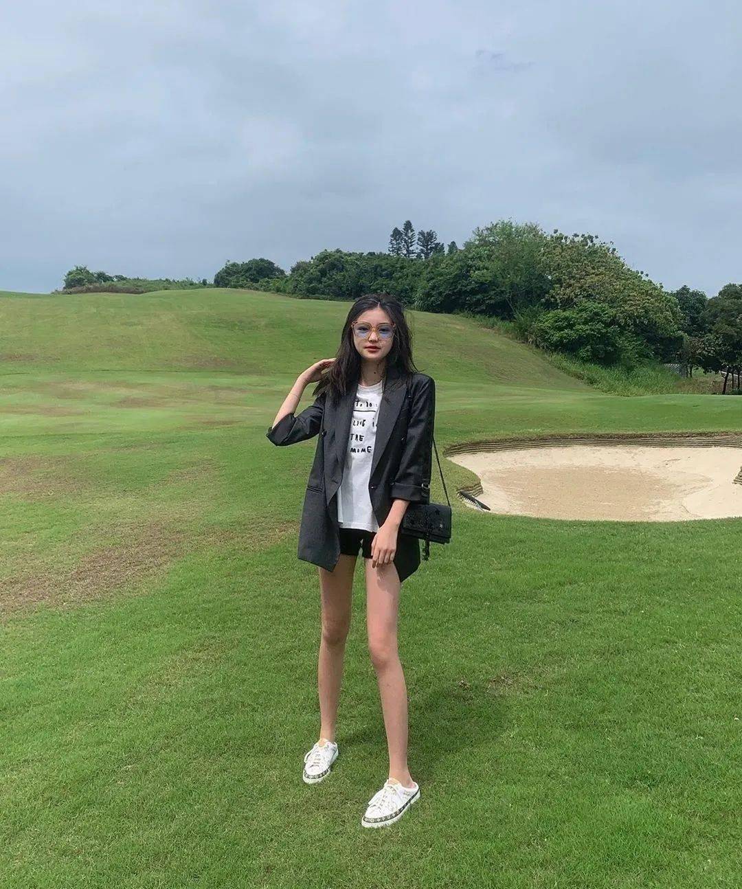 Sung|「F cup」或许有很多，但Jennie只有一个