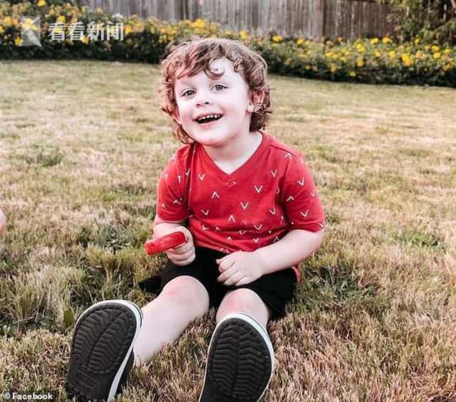 父母床头柜翻出手枪 3岁男童把玩不慎爆头惨死