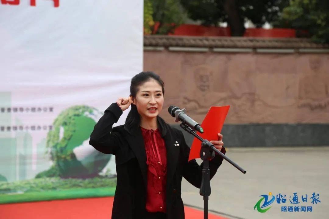 第七次全国人口普查宣传大使_第七次人口普查宣传图